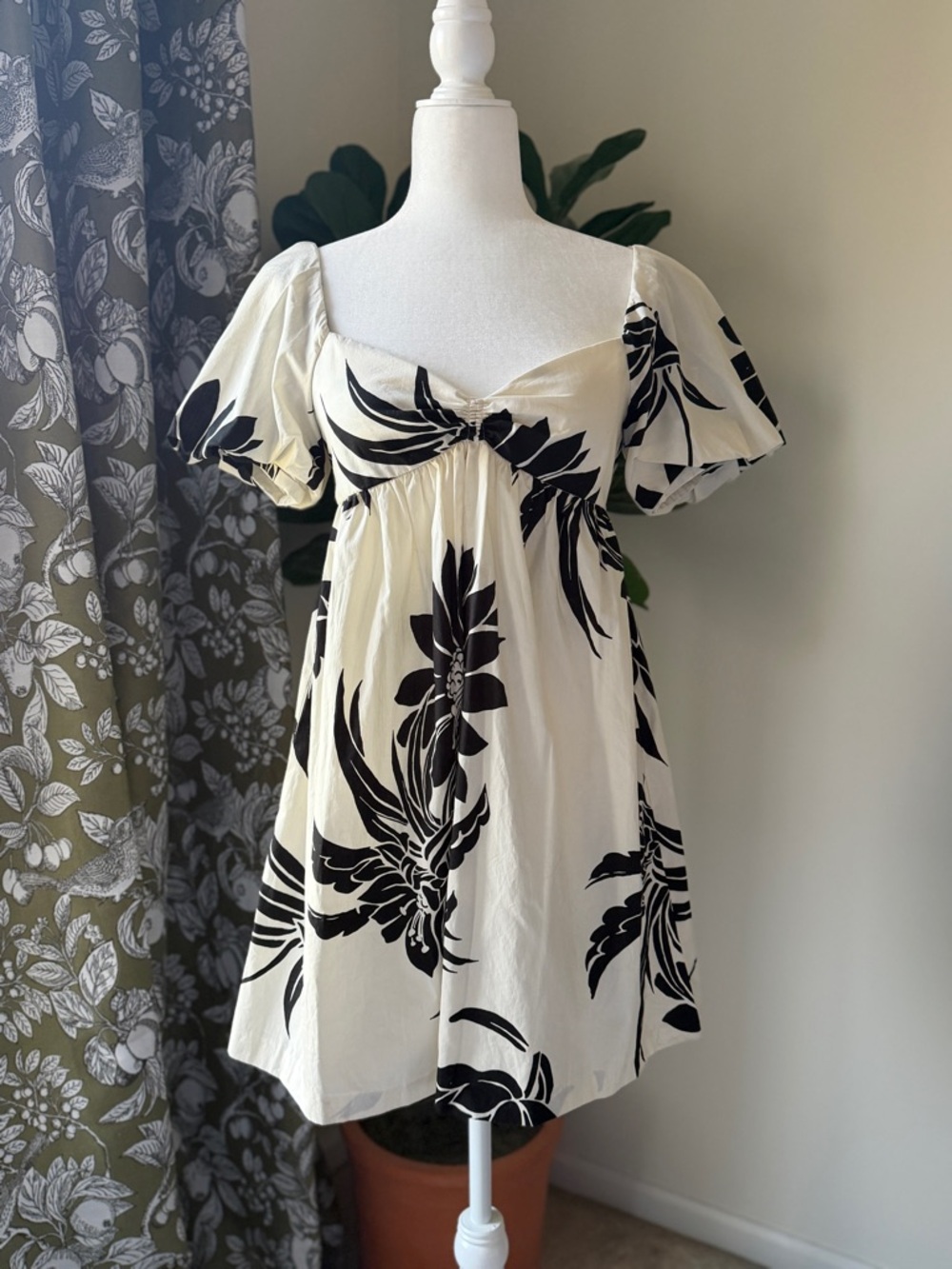 Zara Black & Cream Floral Mini Dress